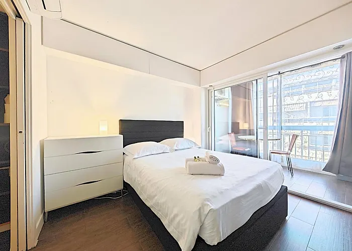 Viva Riviera General Ferrie Канны