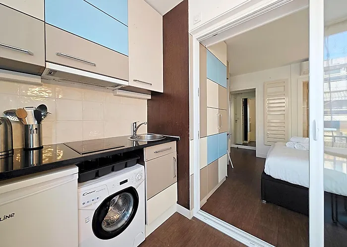 Viva Riviera General Ferrie Апартаменты